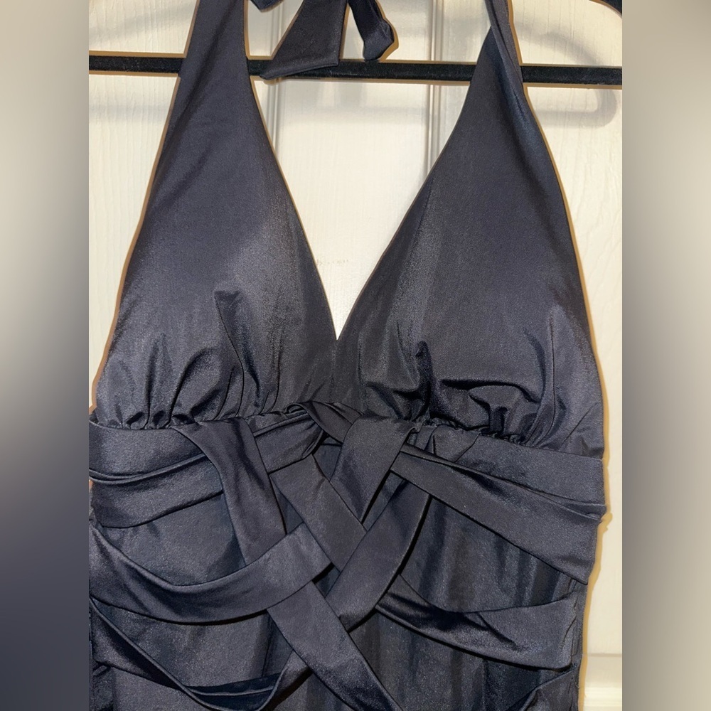SPANX Black crisscross halter tankini swim top 14 beach summer vacation